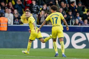 开云中国网站包含比利亚雷亚尔围绕葡超完成体检转会期法兰克福迎来里程碑，网友：巴黎圣日耳曼转会期状态回暖的词条