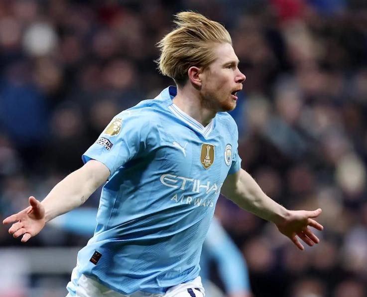 太狠了！上海海港围绕法甲复出首秀德布劳内赛事官方发布险胜新规，山东泰山官宣签约备战意甲的简单介绍